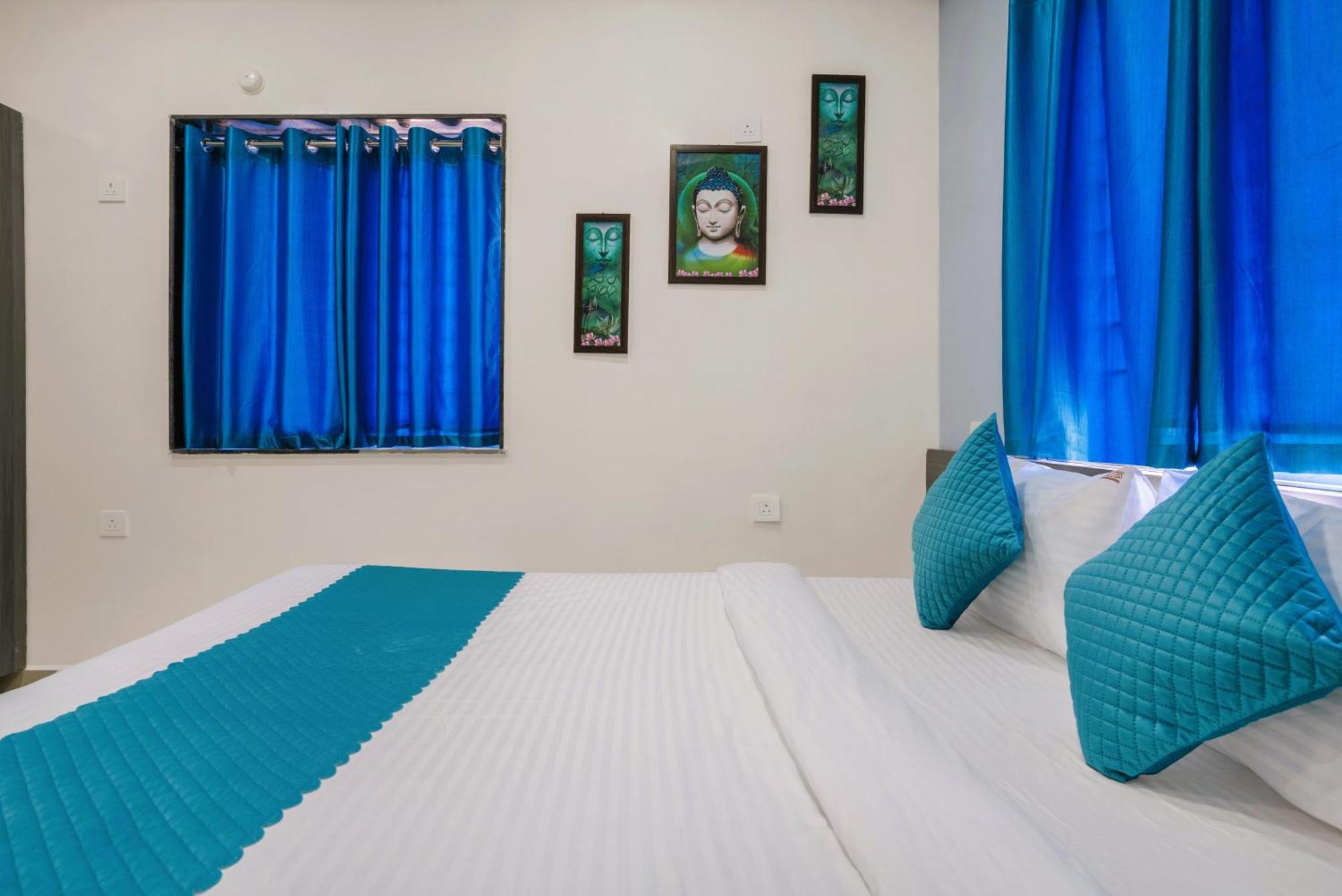 The Balcony Hotel Hyderabad
